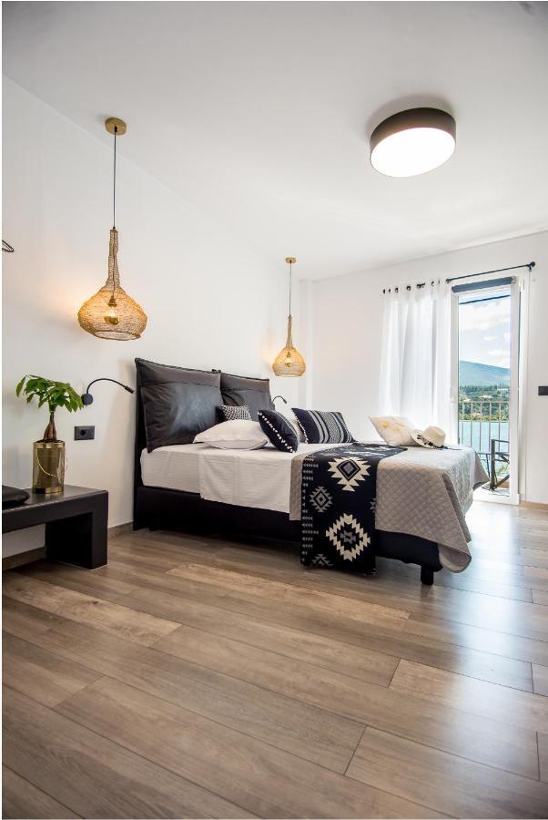 A & B Minimal Suite Ιι With Sea View In Argostoli 외부 사진